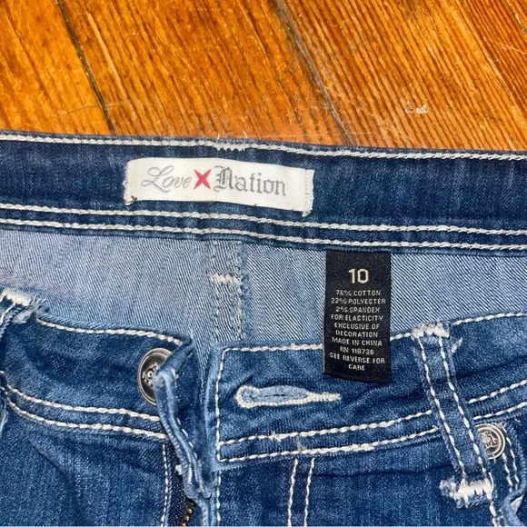 LOVE NATION Denim Blue Jeans Size 10 Bling Pocket Bootcut Mid-Rise Embroidered - Picture 5 of 8
